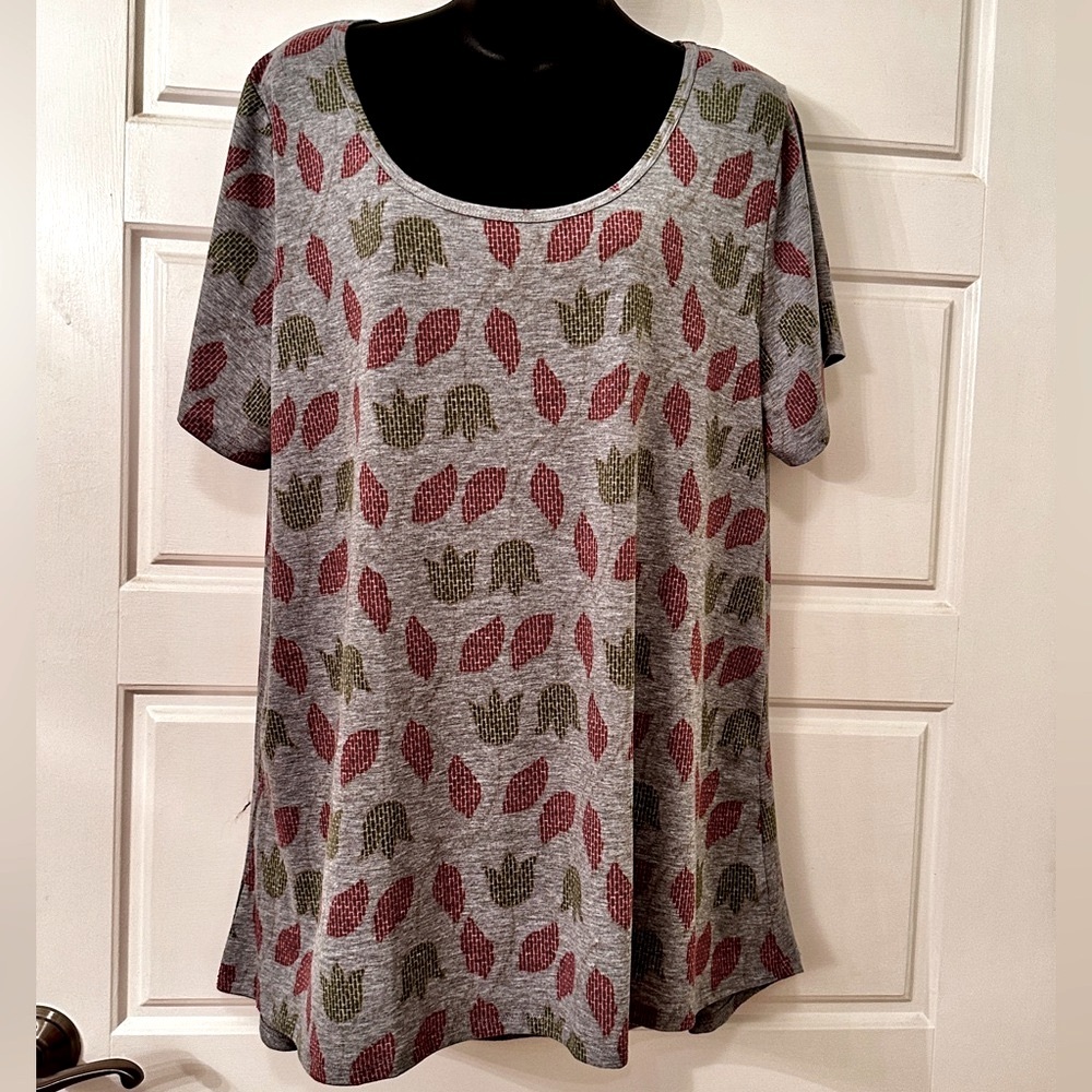 LuLaRoe Classic Tee 2X